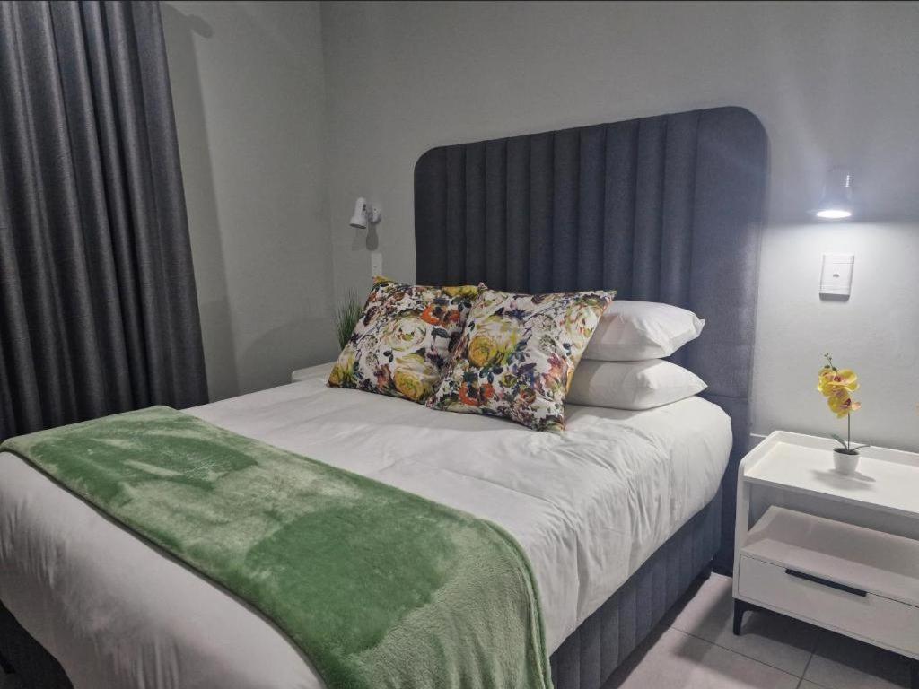 Blooming Rose Bed And Breakfast Polokwane Bagian luar foto